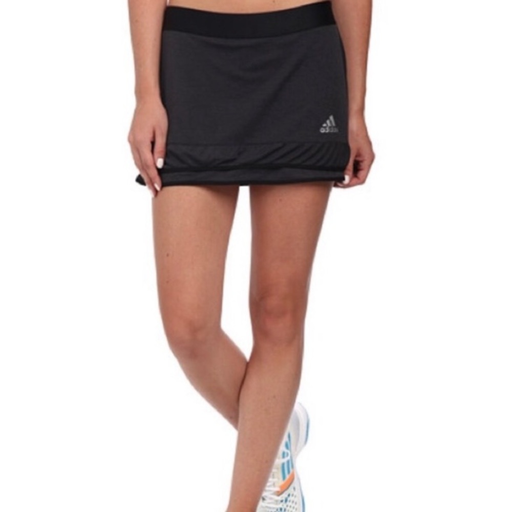 WOMENS MEDIUM ADIDAS CLIMACHILL BLACK TENNIS SKORT